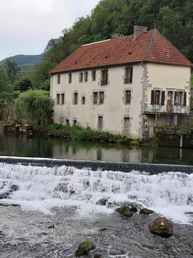 Au Fil De Lods Bed and Breakfast Εξωτερικό φωτογραφία