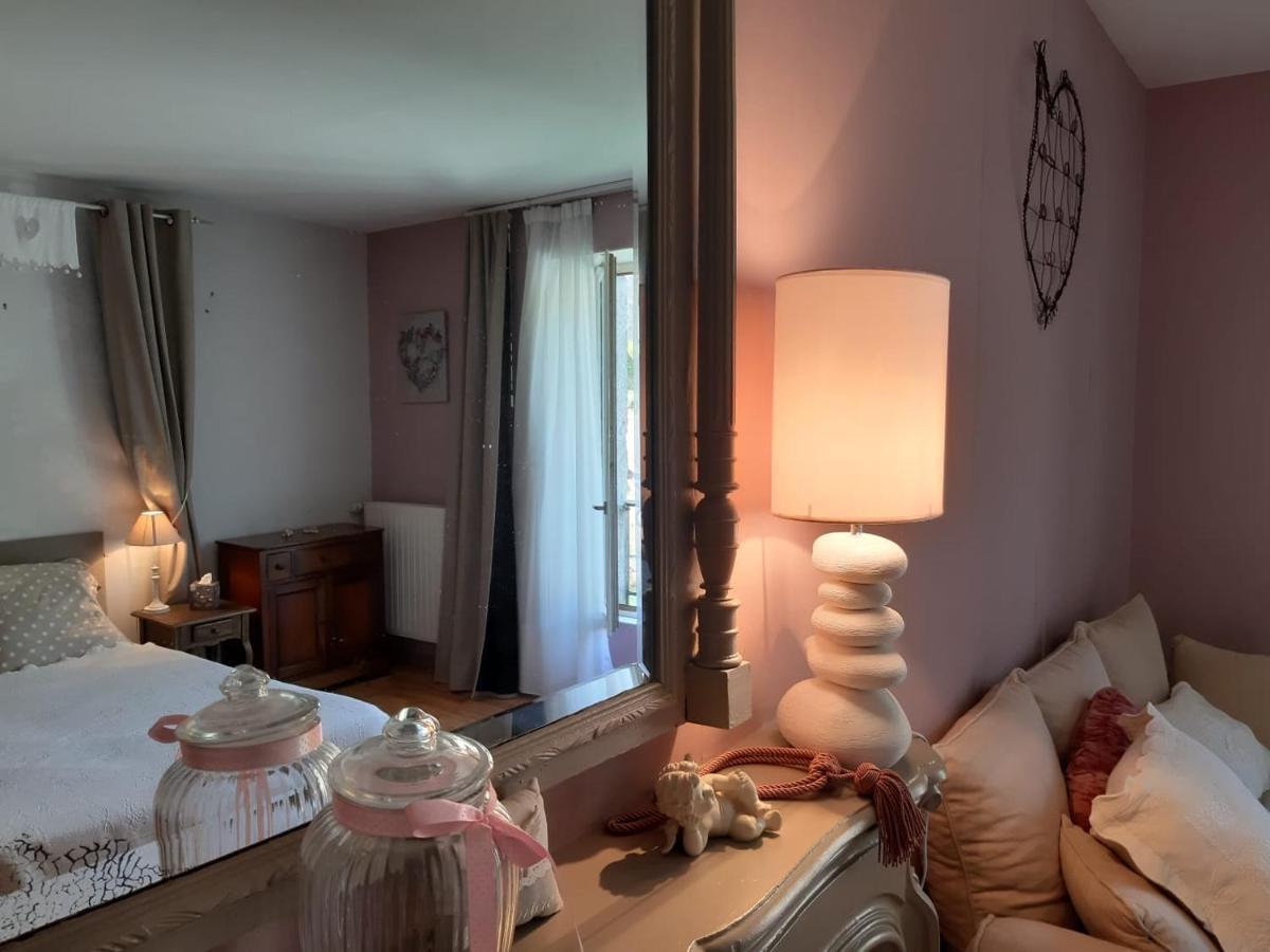 Au Fil De Lods Bed and Breakfast Εξωτερικό φωτογραφία