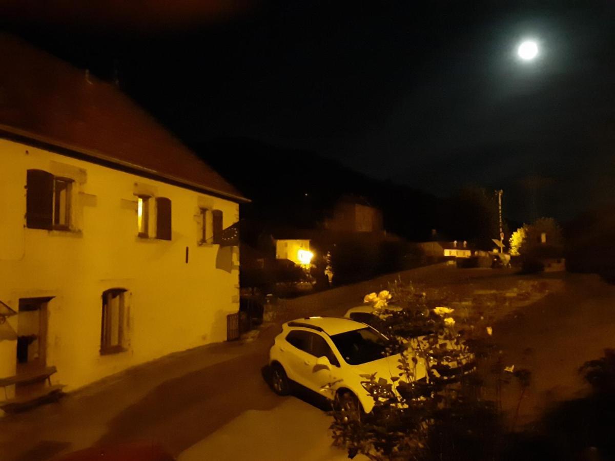 Au Fil De Lods Bed and Breakfast Εξωτερικό φωτογραφία