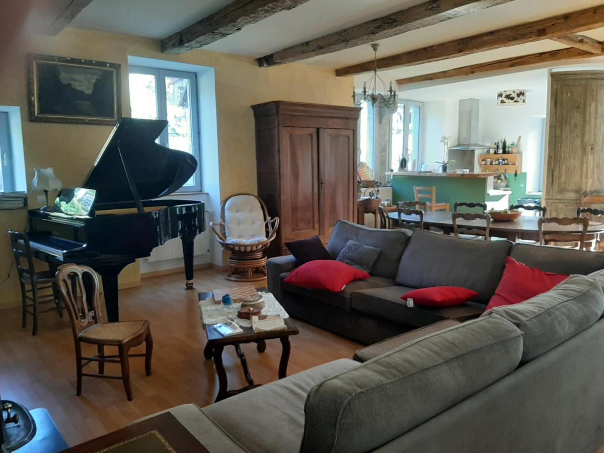 Au Fil De Lods Bed and Breakfast Εξωτερικό φωτογραφία
