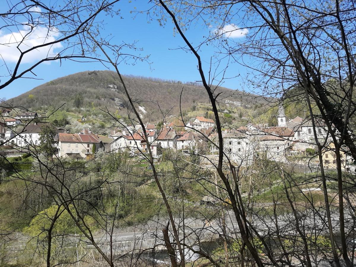 Au Fil De Lods Bed and Breakfast Εξωτερικό φωτογραφία