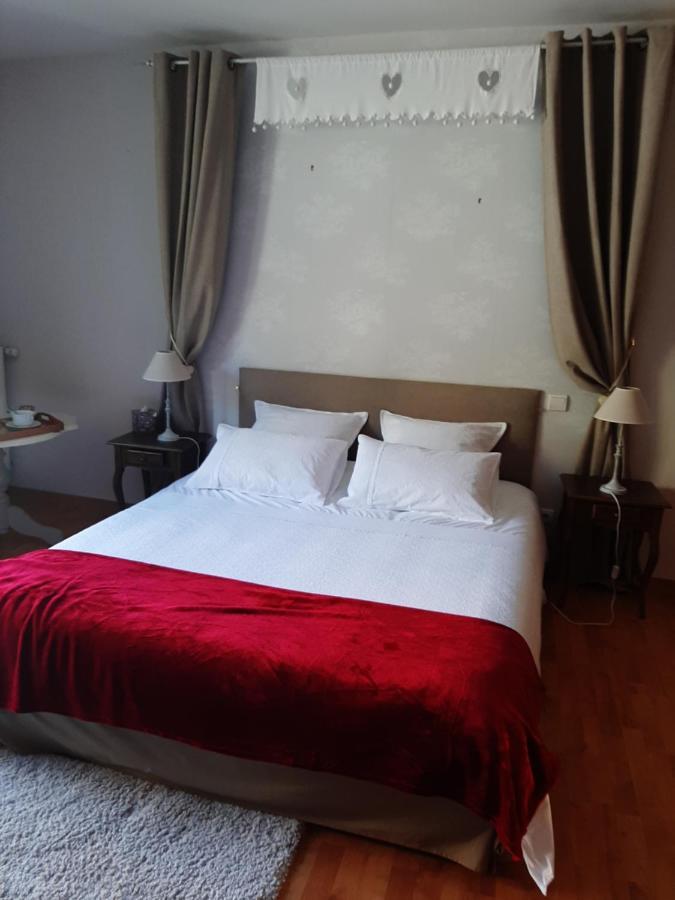 Au Fil De Lods Bed and Breakfast Εξωτερικό φωτογραφία