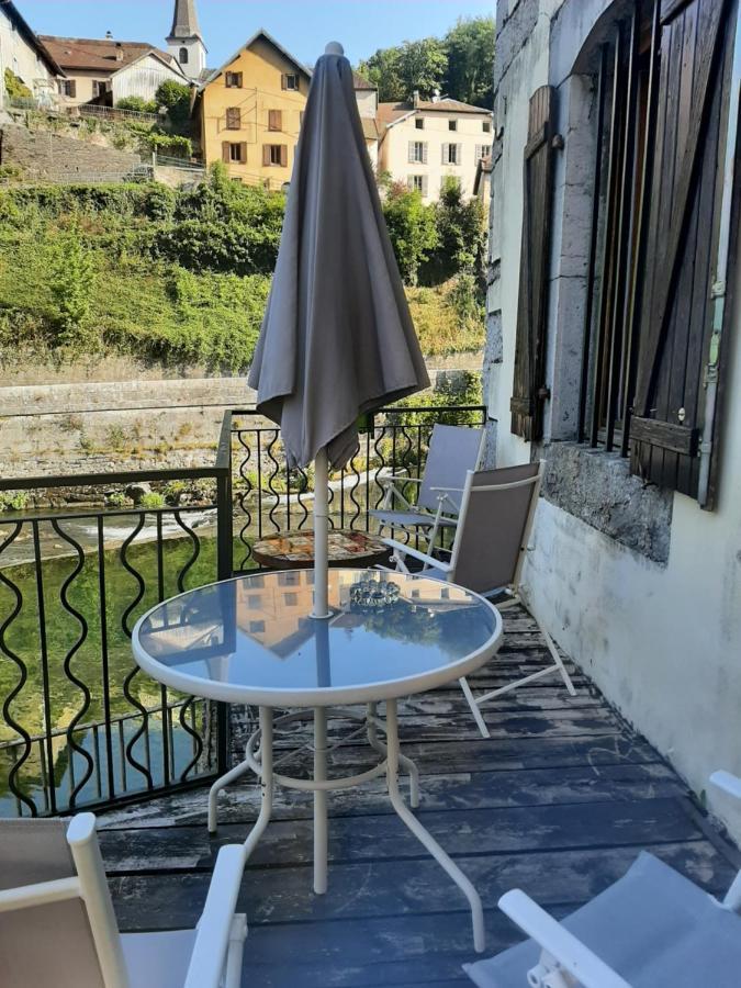 Au Fil De Lods Bed and Breakfast Εξωτερικό φωτογραφία