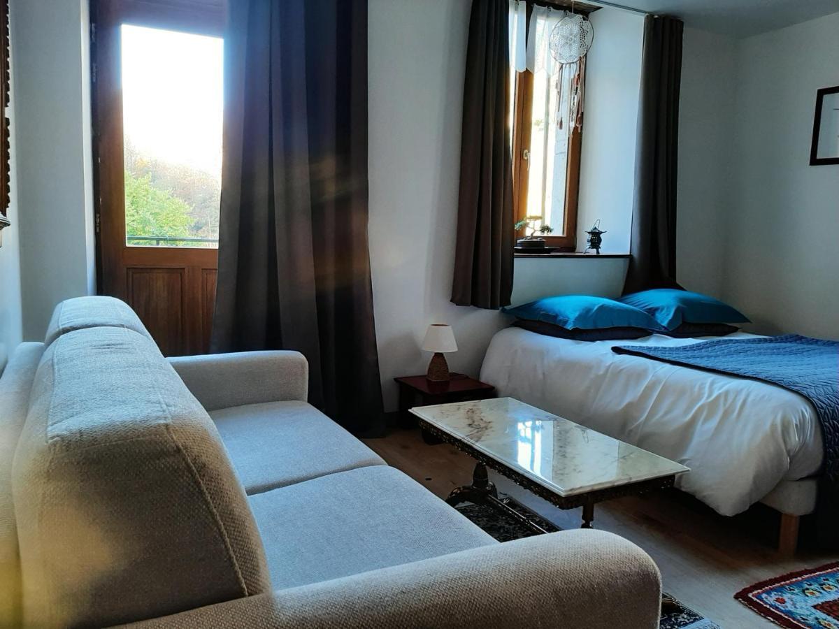 Au Fil De Lods Bed and Breakfast Εξωτερικό φωτογραφία