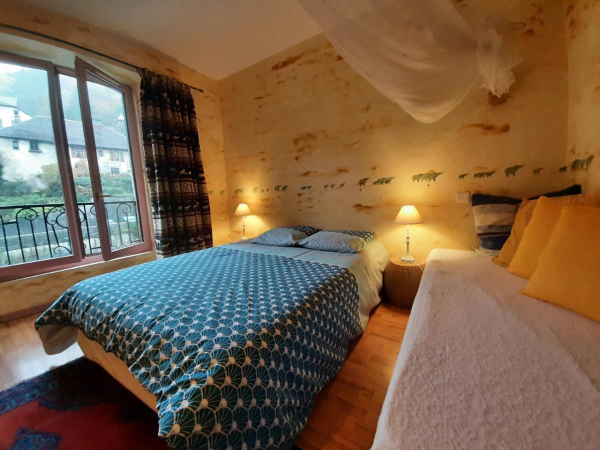 Au Fil De Lods Bed and Breakfast Εξωτερικό φωτογραφία